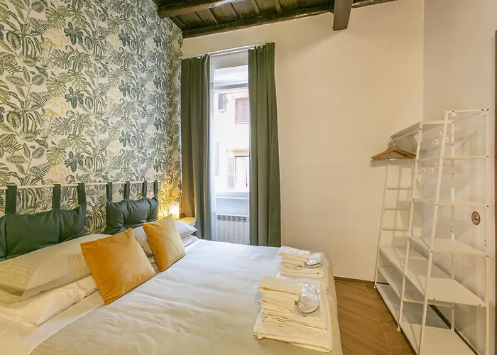 Trevi Little Palace #4